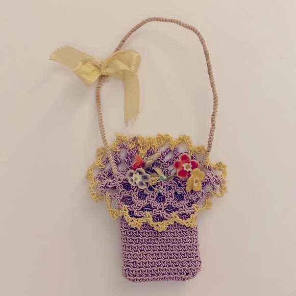 Vintage Crochet Lilac Basket with Flowers - Picture 6 of 7